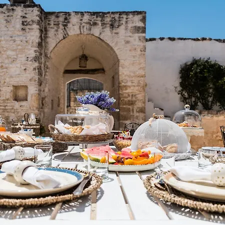 Bed & Breakfast Masseria Luco 4*