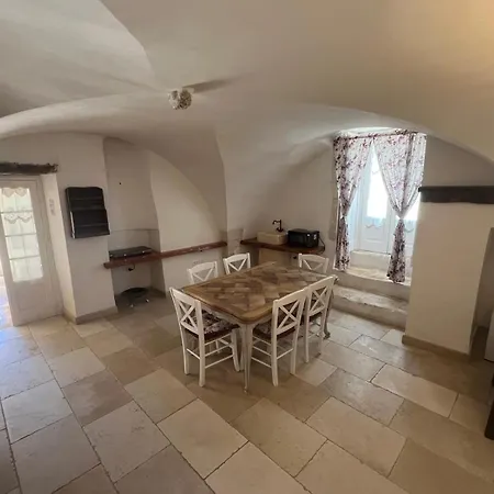Masseria Luco Couette-café Martina Franca