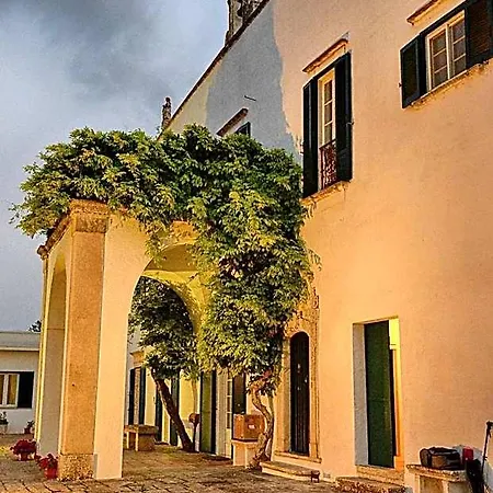 Alojamento de Acomodação e Pequeno-almoço Masseria Luco Martina Franca