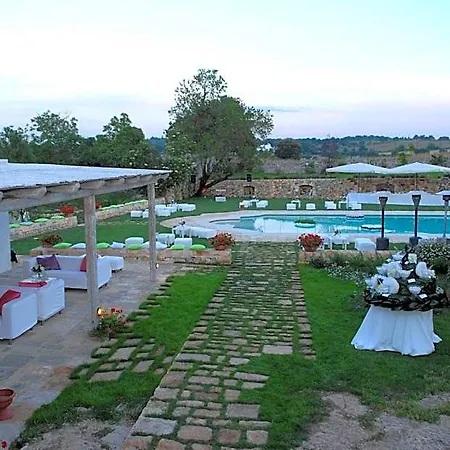 Oda ve Kahvaltı Masseria Luco